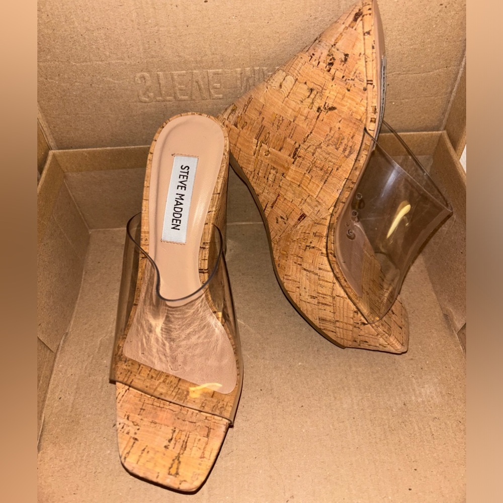 barona clear Steve Madden wedges